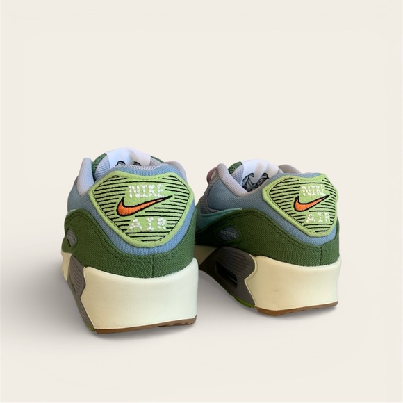 Nike Sun Club Air Max 90 Sneakers Youth or Women's - Picture 6 of 9